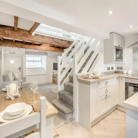 Blossom Tree Cottage Barnoldswick Esterno foto